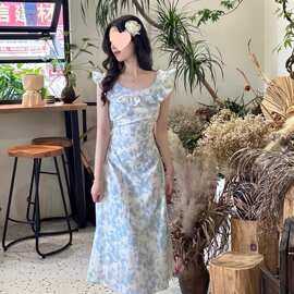 茶歇法式夏季晕染浪漫连衣裙2025新款纯欲背心长裙修身碎花吊带裙