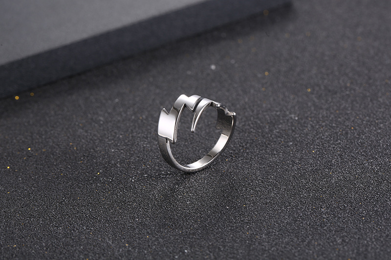 6g Weight Rings Classification 11, 12, 6 Ring Size 1 Piece Quantity Holiday, Daily Occasion Titanium Steel Material Lightning Pattern Men's Gender Polishing Design Simple Style Style Simple Style Lightning Titanium Steel Polishing Men's Rings 8