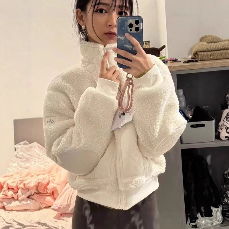 In-Stock Cross-Border 2025 Lamb Wool Short Fashion Simple Stand Collar Zipper Jacket Warm Top In-Stock Cross-Border 2025 Lamb Wool Short Fashion Simple Stand Collar Zipper Jacket Warm Top