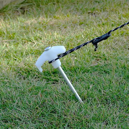 Outdoor canopy camping glow-in-the-dark spike with rotatable fixed threaded fluorescent 25cm thickened tent spike accessory