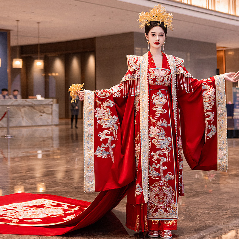 Tang Dynasty-Style Hanfu Wedding Attire, Full Set of Phoenix Crown and Robe, 2026 New Model Bride's Wedding Dress, Chinese-Style Wedding Gown with Long Train