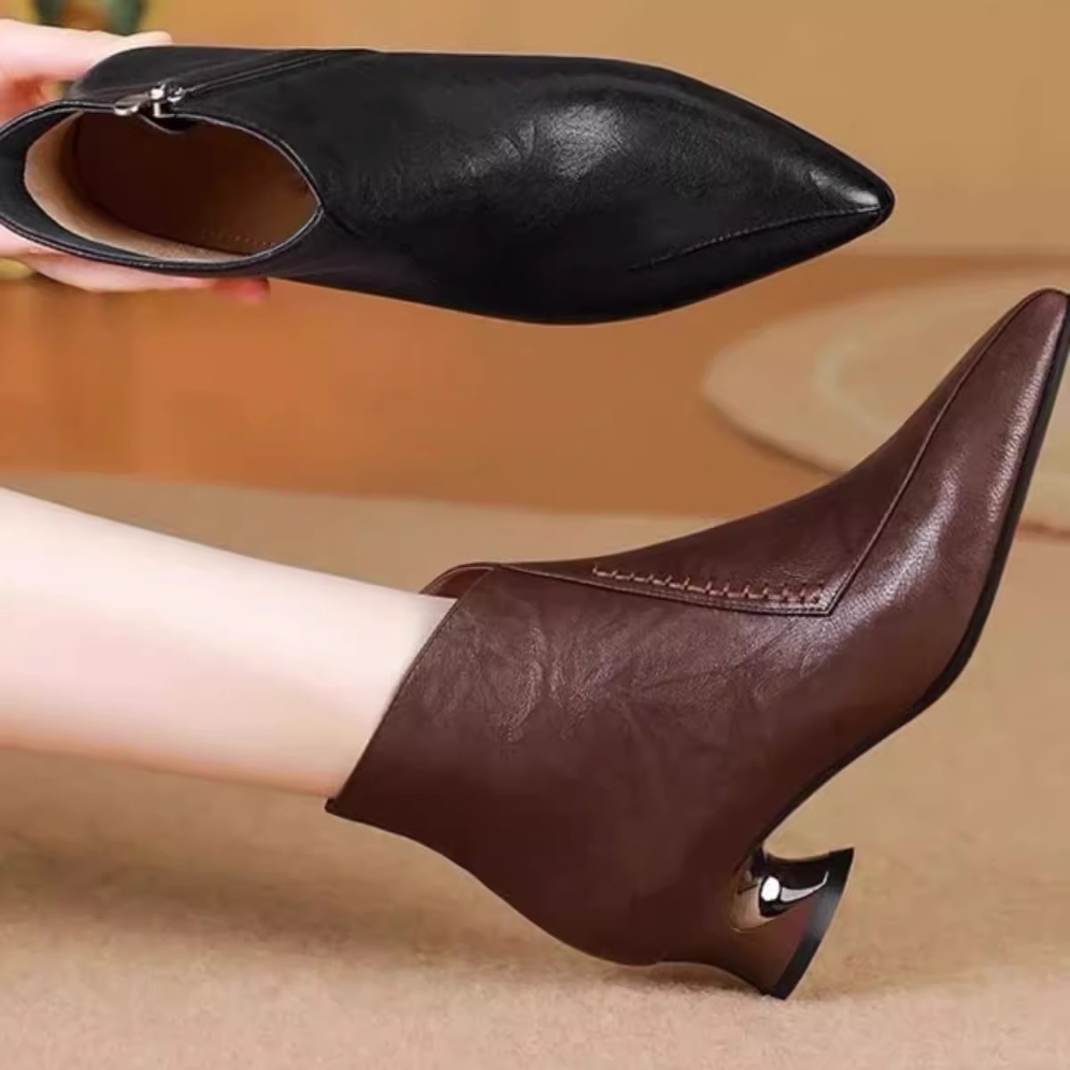 European and American Style Pointed Toe Chelsea Boots Thick Heel Versatile Boots 2025 Autumn and Winter New Velvet Fashion Boots Women's Leather Shoes