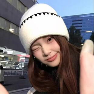 �¿�s�ٴ�ײɫС���Lë��ñŮ�ﶬ�@ĘСᘿ�ñ�Ӻ�ů���^��
