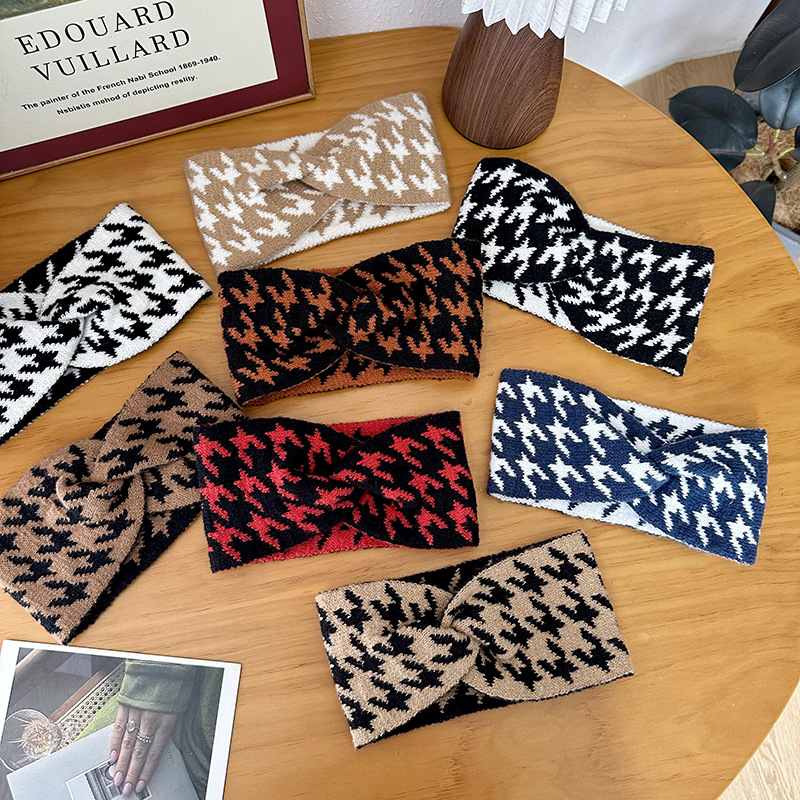 Diadema de punto para mujer 2024 otoño e invierno nuevo estilo retro pata de gallo lana de borde ancho todo fósforo moda cara diadema tocado