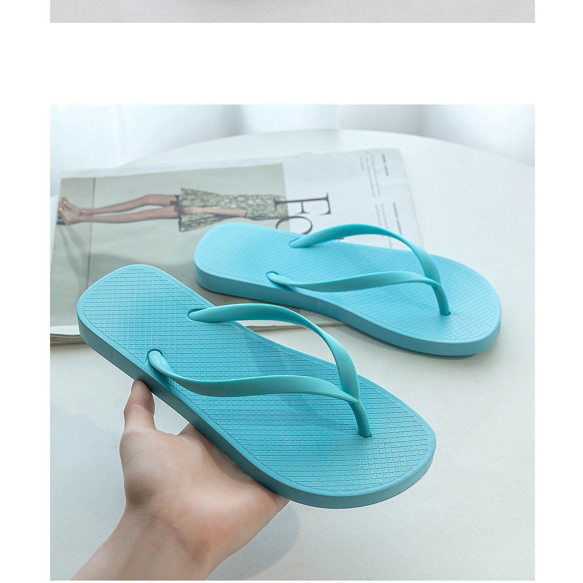 Women Comfortable Minimalist Flip-flops Non-slip Beach Sandals_voghion.com
