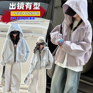 女童冲锋衣外套春秋款2026新款洋气儿童连帽休闲女大童秋装上衣潮