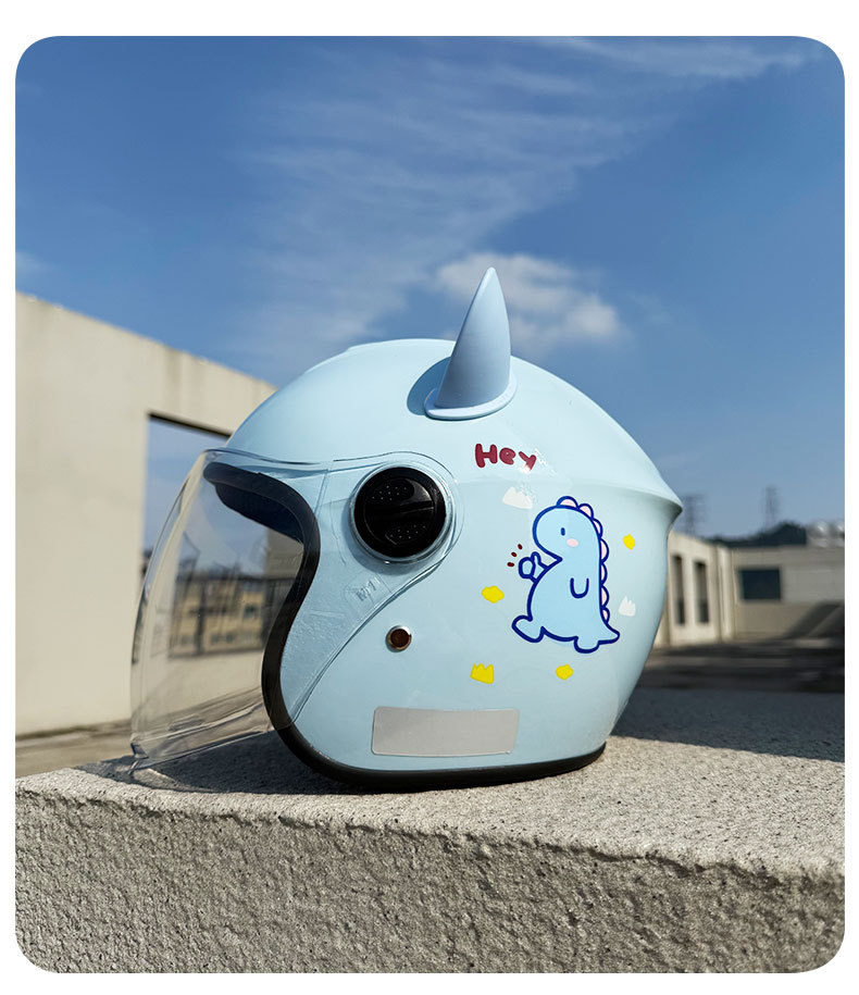 3C Certified Kidsren's Helmet for Electric Vehicles, Boys' Winter Warm Battery Bike Helmet, Girls' Safety Helmet for Ages 3 to 12, Suitable for All Seasons