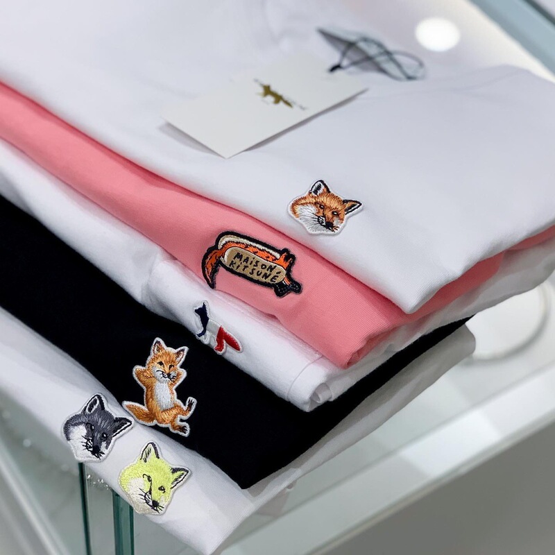 Japan Limited in Blogger Recommends Summer Yellow Double Embroider Short-Sleeved Men's and Women's T-Shirts Japan Limited in Blogger Recommends Summer Yellow Double Embroider Short-Sleeved Men's and Women's T-Shirts