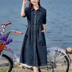 半袖のデニムのワンピースの女性の夏の薄いタイプの2025新型の韓国版は腰を収めてやせている気質の中の長いシャツのスカートを現します。