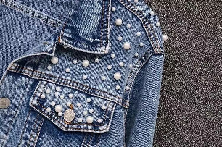 Damen-Jeansjacke mit Perlenverzierungen, kurze Länge, Übergröße, stilvoll und bequem für die Freizeit – Schwarz, Weiß, Himmelblau_voghion.com
