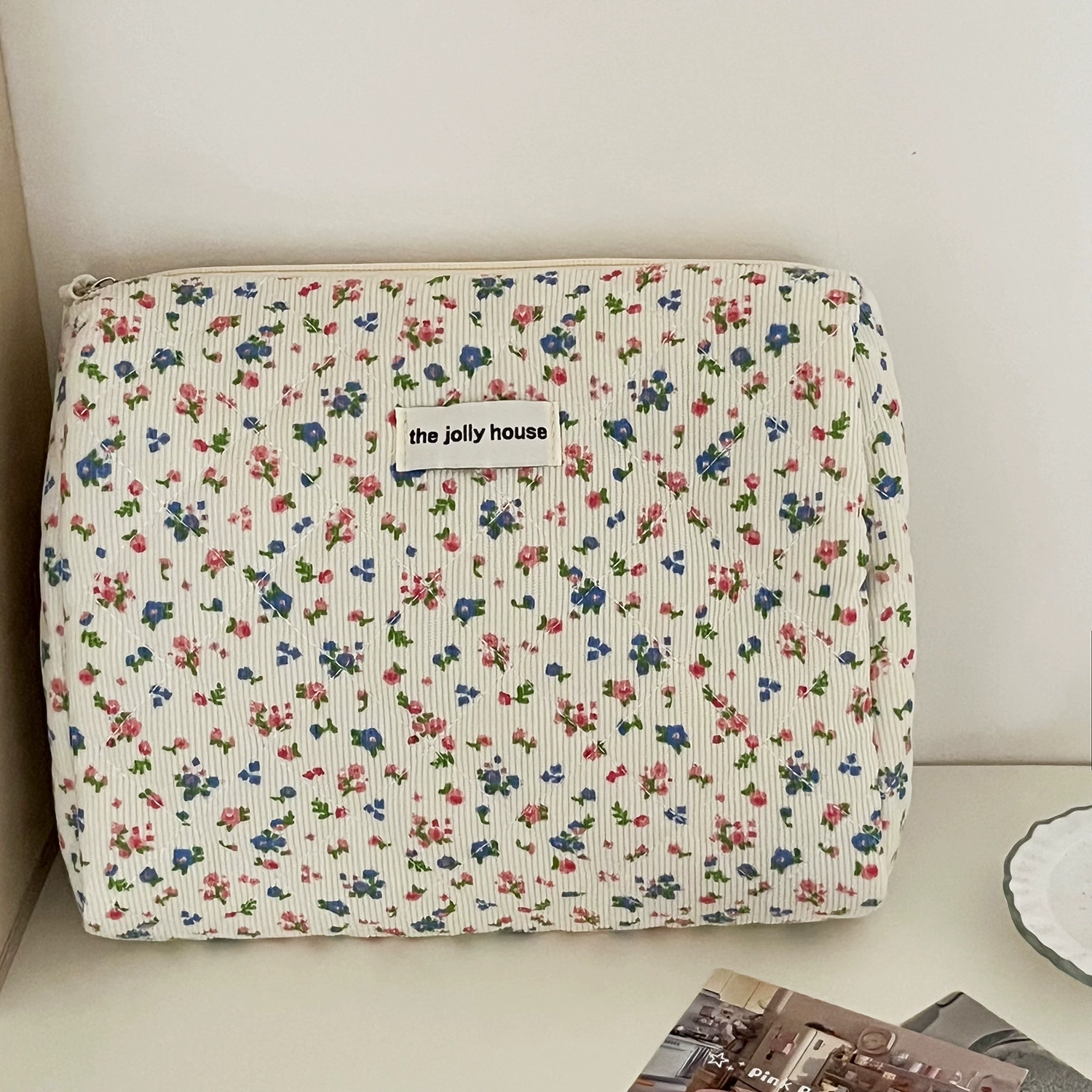 Fresh cute cosmetic bag, handheld organizer bag