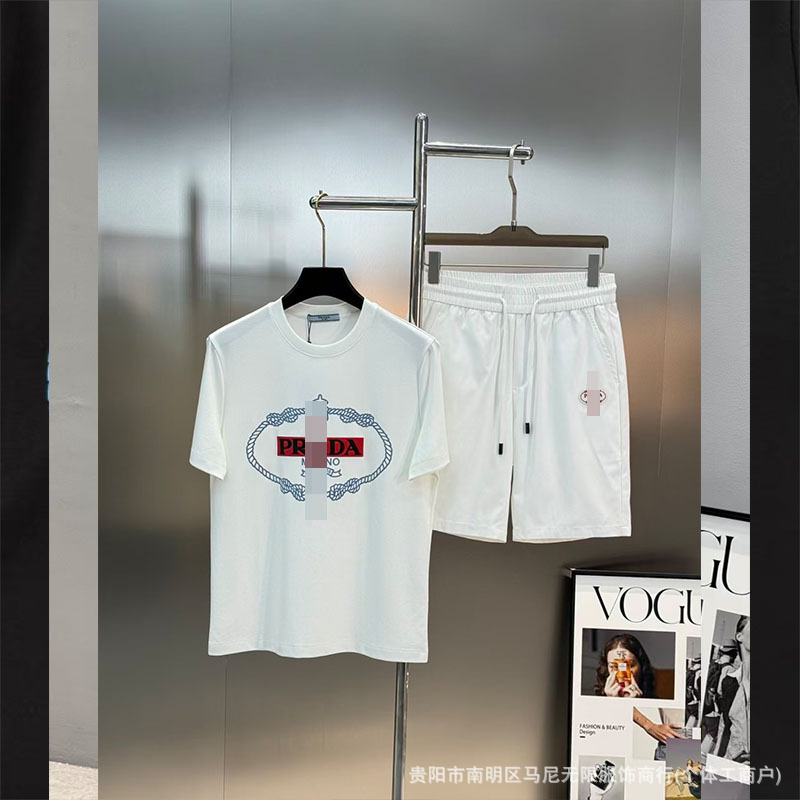 Cross-Border Luxury Fashion High-Quality Printed Letter Short-Sleeve Trendy Brand Export Crew Neck Loose T-Shirt with Triangle Design Cross-Border Luxury Fashion High-Quality Printed Letter Short-Sleeve Trendy Brand Export Crew Neck Loose T-Shirt with Triangle Design