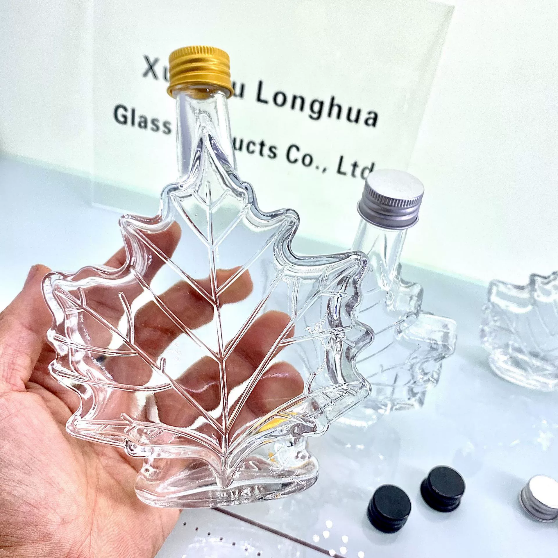 Спот внешней торговли для листьев 50ml100ml250ml кленовый лист бутылка пластиковая противоугонная крышка кленовый сироп стеклянная бутылка