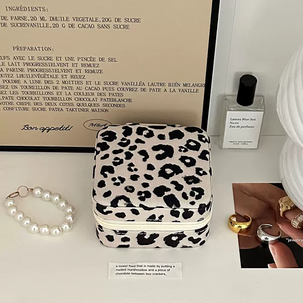 ✪⇞⇞⇞⇞✪White leopard print✪⇞⇞⇞⇞✪