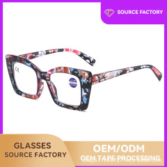 ヨーロッパとアメリカの新しいファッション抗青色光老眼鏡女性用ラージフレームトレンディなスプリング老眼鏡高齢者用フラワーフラットミラー