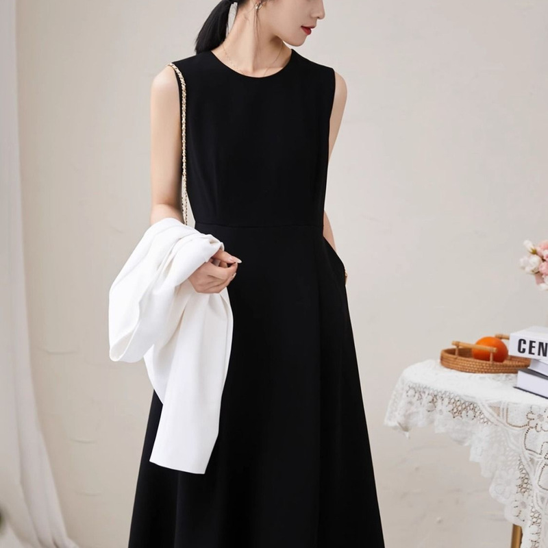 Classic Black Hepburn-Style French 2026 New Little Black Dress Vest Dress Aesthetic Naia Dress