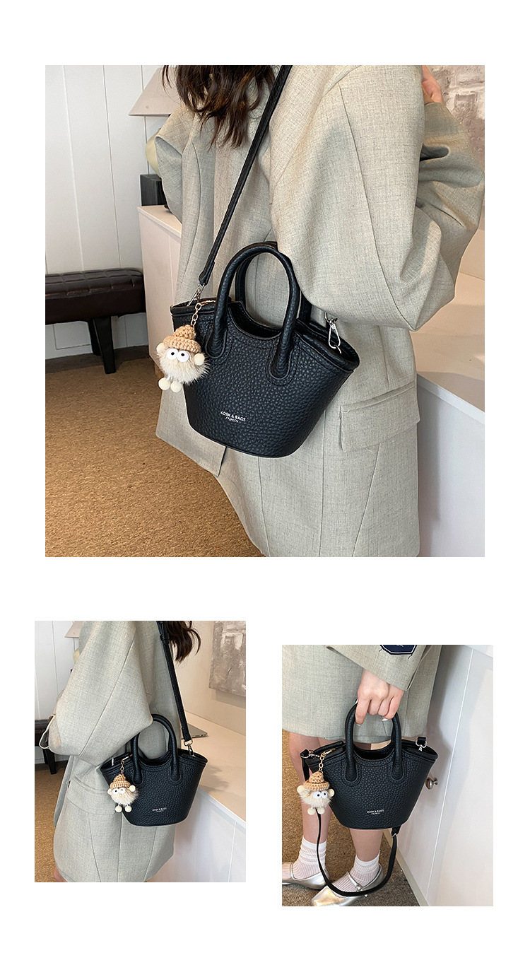 Hand held bucket for women 2024 new Korean version Instaram trendy fashion versatile shoulder simple niche crossbody_voghion.com