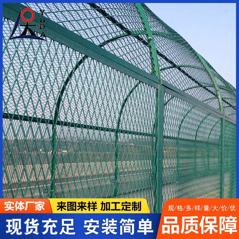 定制不锈钢菱形板网景区装饰商场吊顶脚手架踏板网焊接牢固