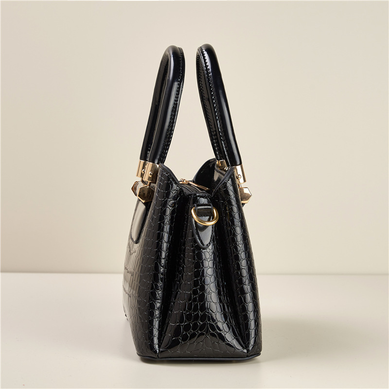 Fabricantes de bolsos de mensajero de un solo hombro, bolsos de gran capacidad con sentido de alta gama, bolsos de moda, bolsos de mujer de mediana edad, bolsos de madre de mediana edad, atmosférico y versátil