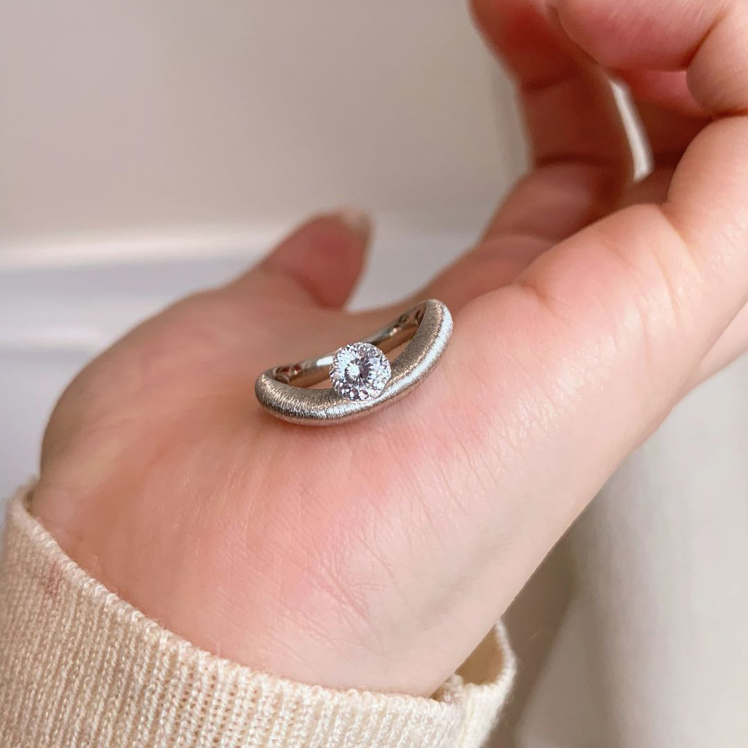 Star Vintage Silver Brushed Craft Sparkling Diamond Light Luxury Noble High-end Index Finger Ring_voghion.com
