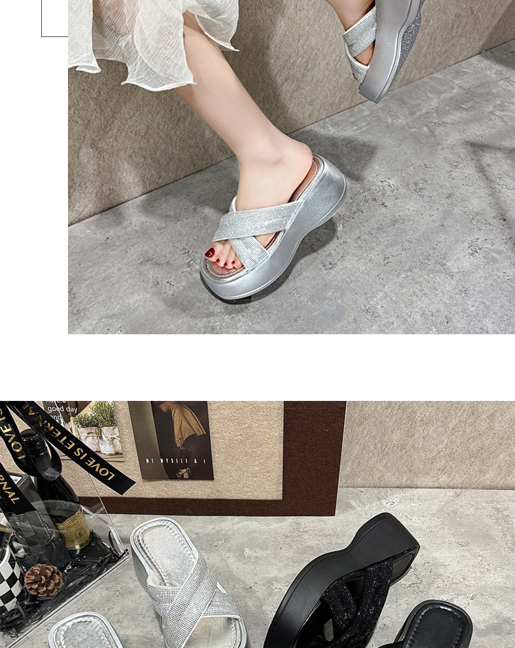 Dép sandal nữ đế xuồng quai chữ V đính đá bạc — Màu đen chi tiết 21