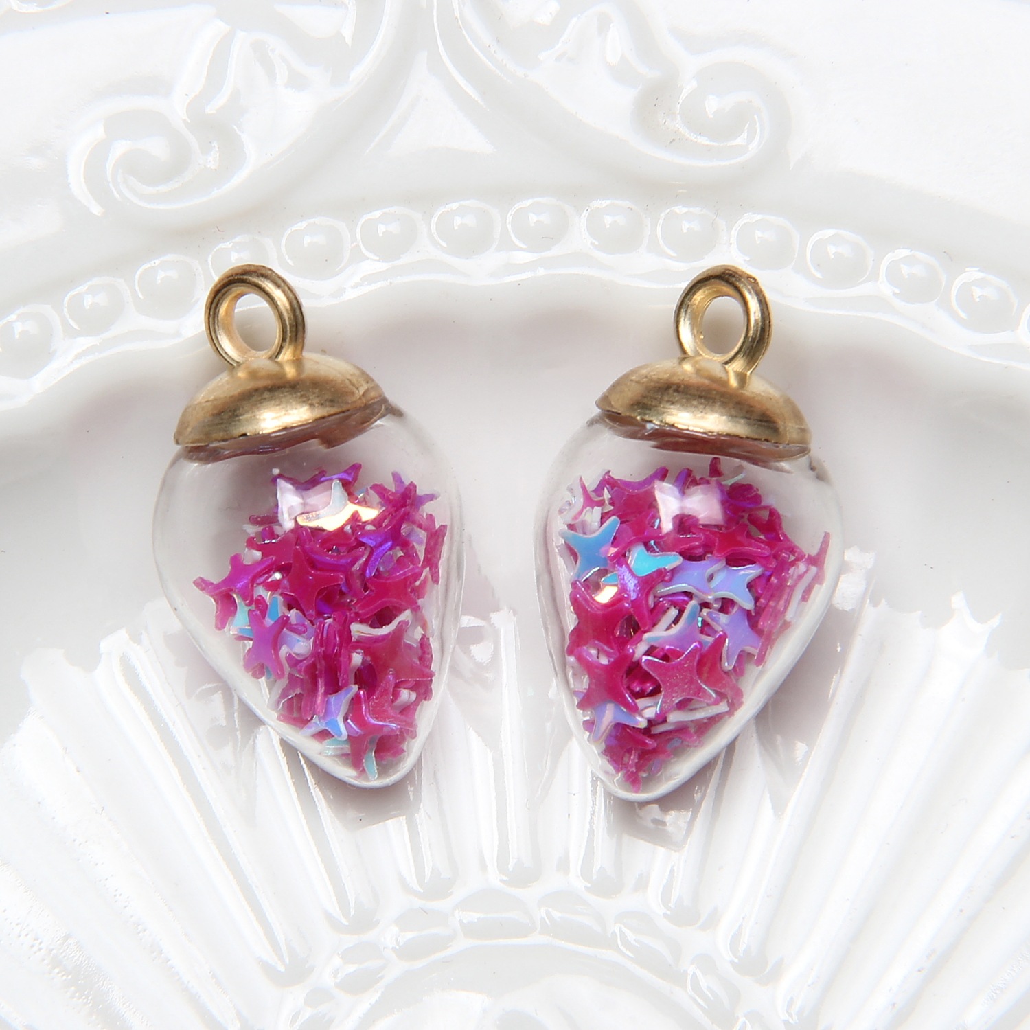 3g Weight Pendant Jewelry Making Type DIY Jewelry Accessories Classification 1 Piece Quantity Glass/Colored Glaze Material Astronaut, Heart Shape Pattern Sweet Style 1 Piece Glass/Colored Glaze Astronaut Heart Shape Pendant 5