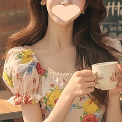 法式漂亮别致绝美独特上衣小个子港风复古碎花衬衫女夏季