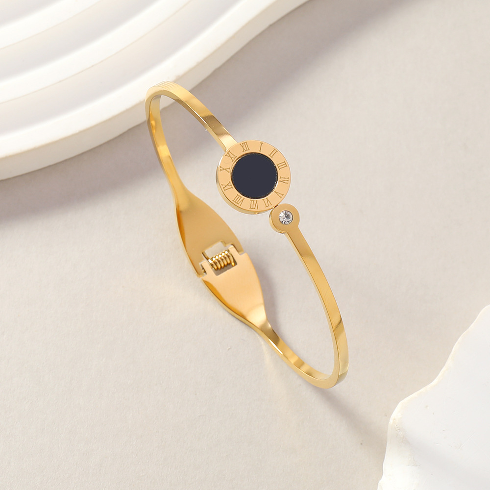Europa y los Estados Unidos transfronterizos pulseras de acero de aluminio de aluminio de alta calidad para mujeres moda versátil números romanos diamantes joyas de acero inoxidable image 3