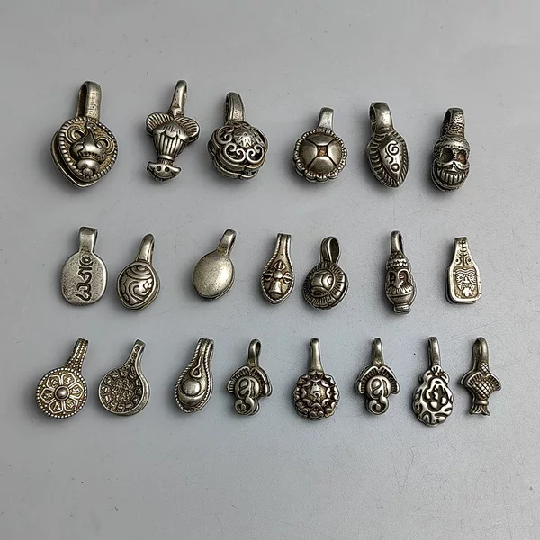 Xizang-Style White Copper Clip Accessory Pendant, Antique-Style Vintage Small Hanging Ornament Spacer Bracelet, Buddhist Beads with Copper Accessories