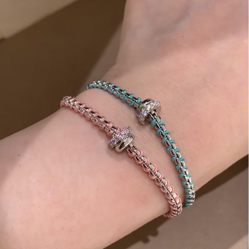 Popular on Xiaohongshu: Sparkling Blue Woven Grapevine Bracelet, Light Luxury, Niche, Exquisite Design, High-End Feel, Women's Bracelet Popular on Xiaohongshu: Sparkling Blue Woven Grapevine Bracelet, Light Luxury, Niche, Exquisite Design, High-End Feel, Women's Bracelet