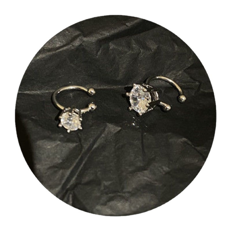 2022 exquisito Super Flash ZIRCON nuevo clip de hueso de oreja simple pequeño clip de oreja versátil no anticuado clip de oreja sin oreja para mujeres