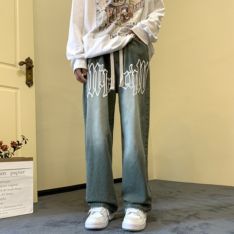 Spring trend three dimensional jeans