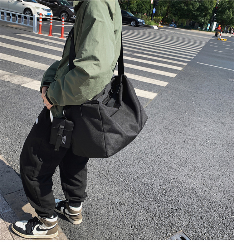 New South Korea simple trend big shoulder bag fashion shortdistance travel bag fitness bagpicture28