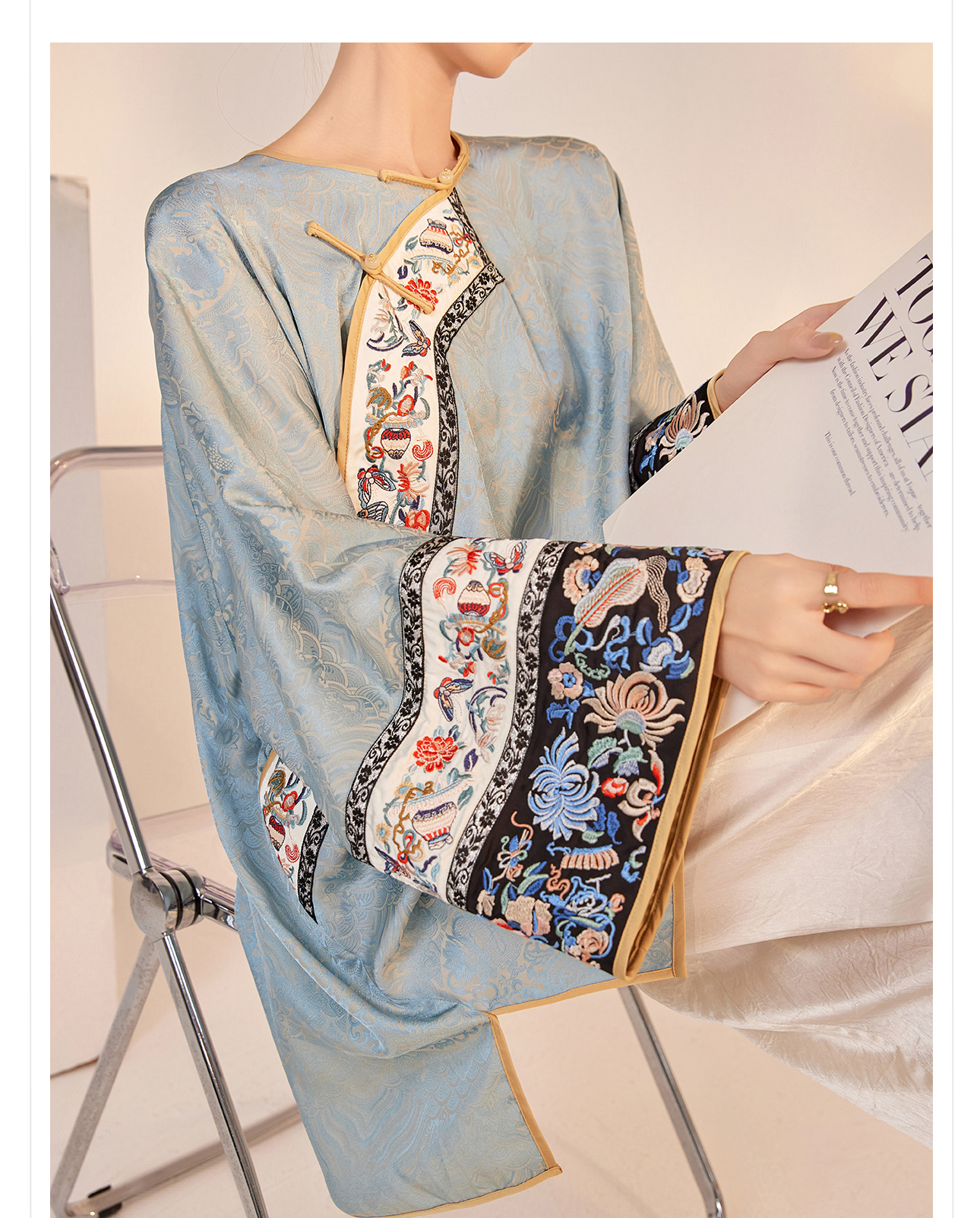 Áo khoác blazer nữ kiểu Trung Quốc cao cấp chất lụa jacquard tay dài mùa thu — Màu xanh lam nhạt chi tiết 2