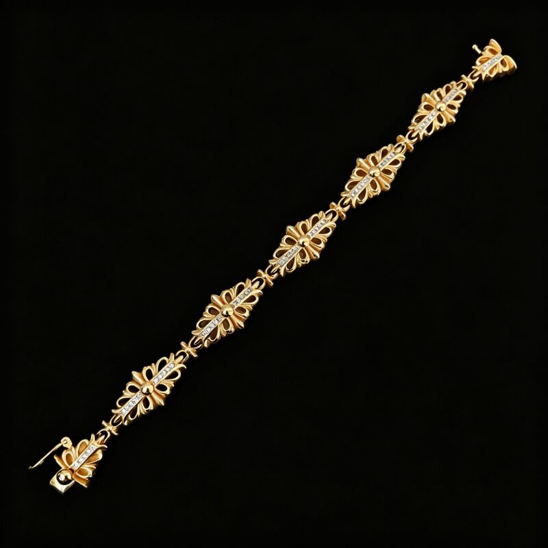 Crowe's New Electroplated 22K Gold Diamond Crusader Flower Bracelet Domineering Men's and Women's Personalized Punk Bracelet Gift Crowe's New Electroplated 22K Gold Diamond Crusader Flower Bracelet Domineering Men's and Women's Personalized Punk Bracelet Gift