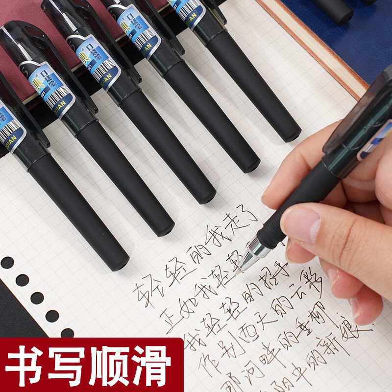 Pocket Pen Mini Gel Pen Signature Pen 0.5 Bullet Head Portable Short Carry-On Black Water Pen Simple
