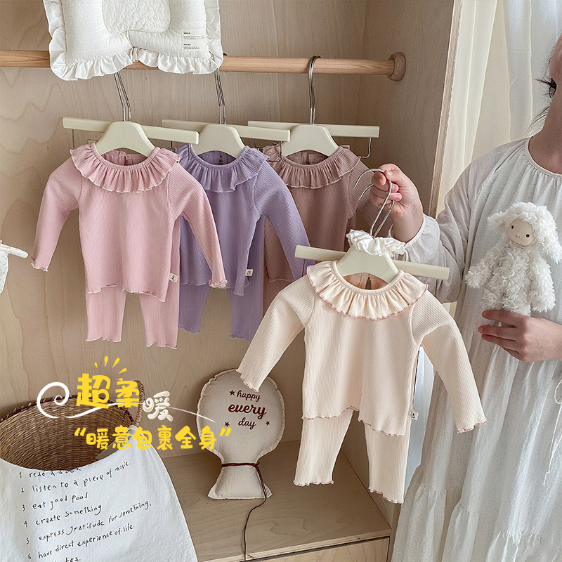 [Ninguna devolución no cambio] ropa de hogar de color sólido para niños pequeña izquierda pequeña derecha invierno conjunto de niñas collar de hoja de loto dos piezas de moda