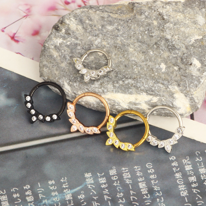 Pointed titanium steel lip stud product view