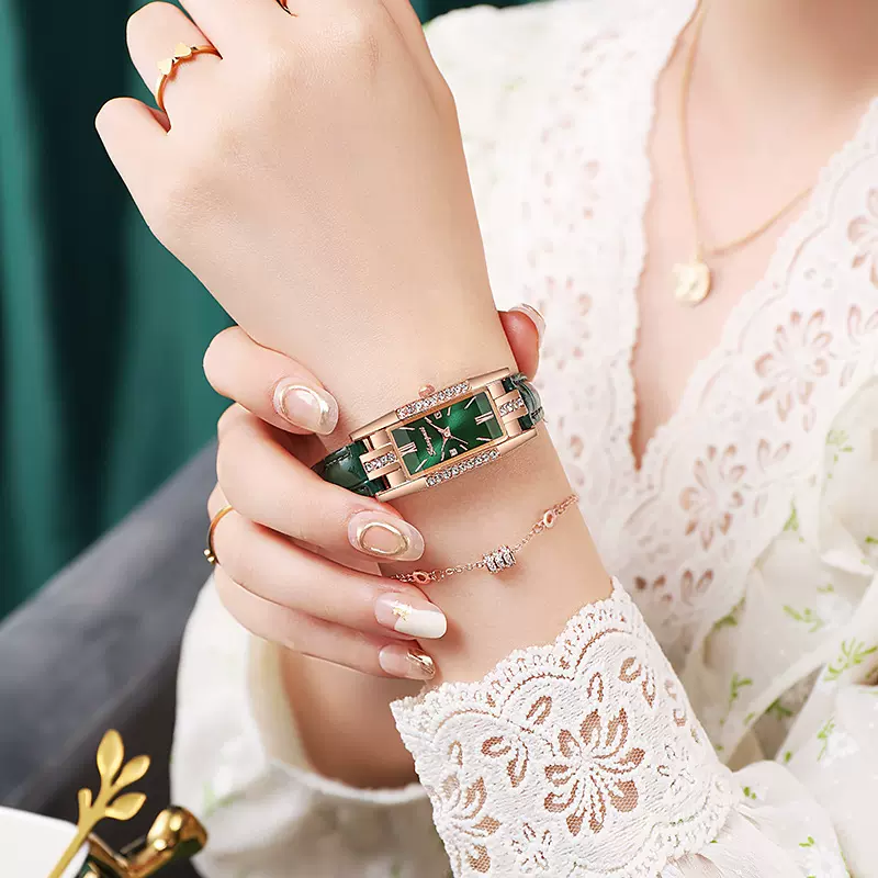 抖音小绿表网红直播引流镶钻小方形女士手表女表时尚腕表大表盘