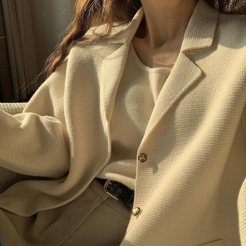 South Korea autumn simple suit collar, single-breasted loose pockets, small long-sleeved sweater