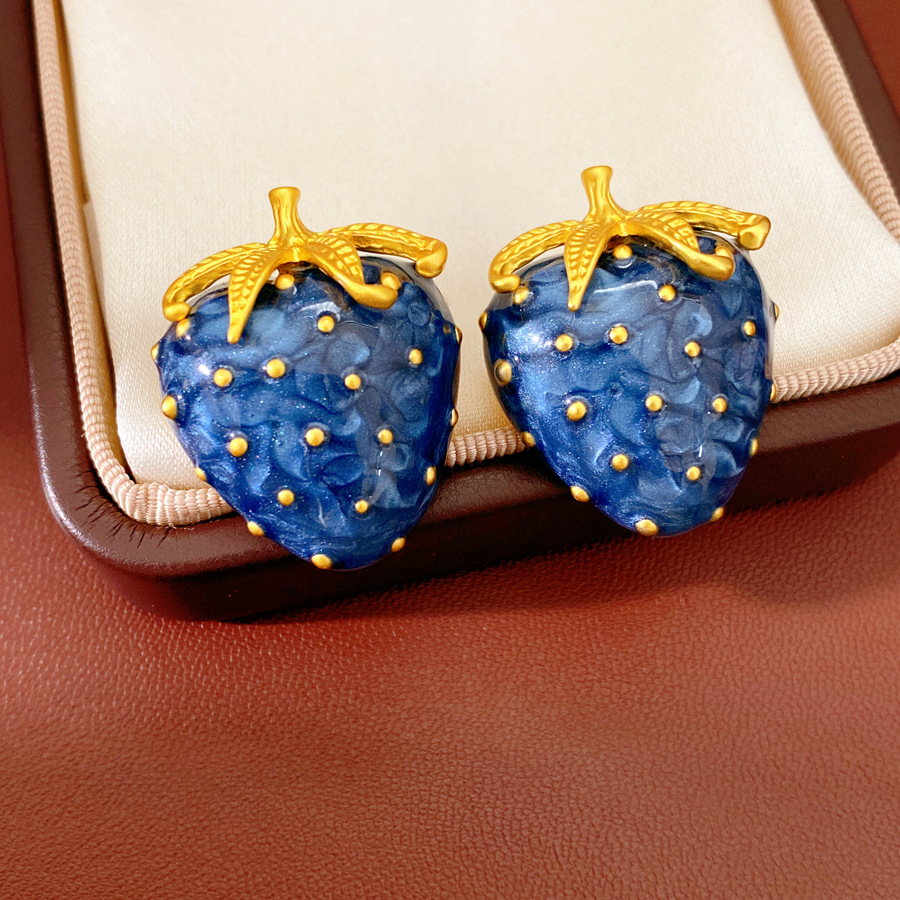 Medieval vintage aguja de plata goteando aceite pernos de fresa estilo retro aretes de aretes de lujo ligero de alta calidad aretes