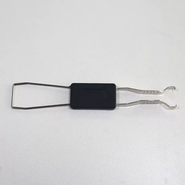 Dual purpose shaft key puller