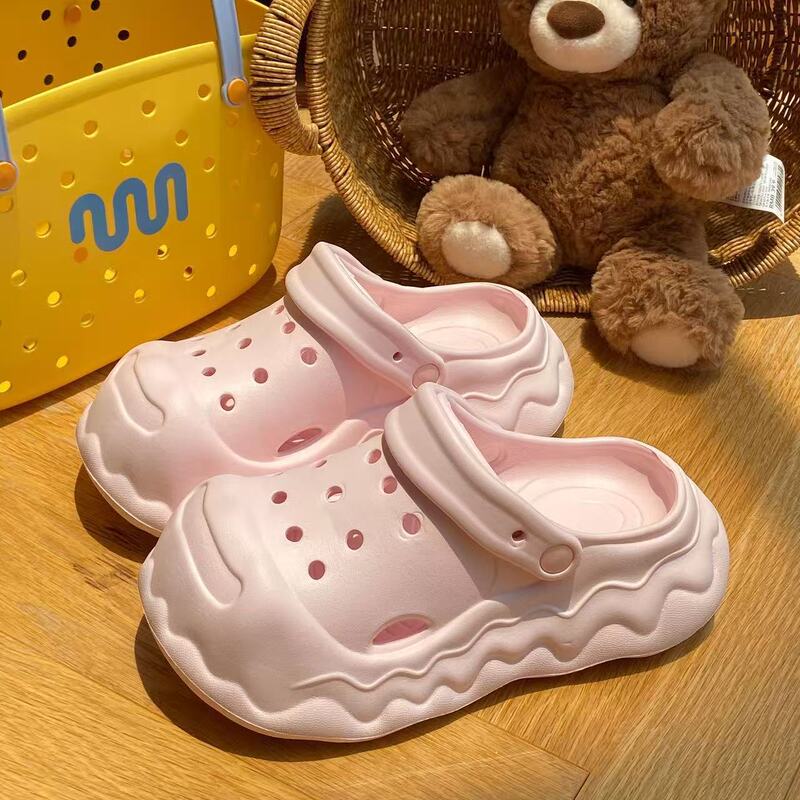 New Style Versatile Thick-Soled Height-Increasing Beach Clogs, Cute Cartoon Summer Outdoor Clogs