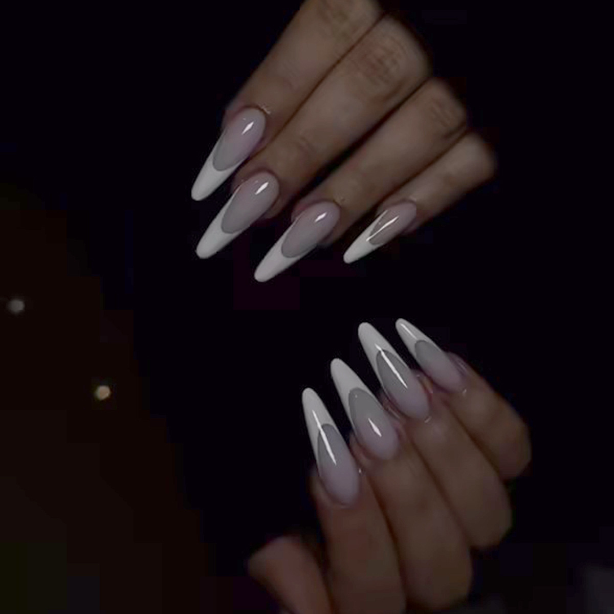 Uñas postizas de estilo francés populares transfronterizas, parches de uñas postizas largas, uñas postizas desmontables terminadas de fábrica.