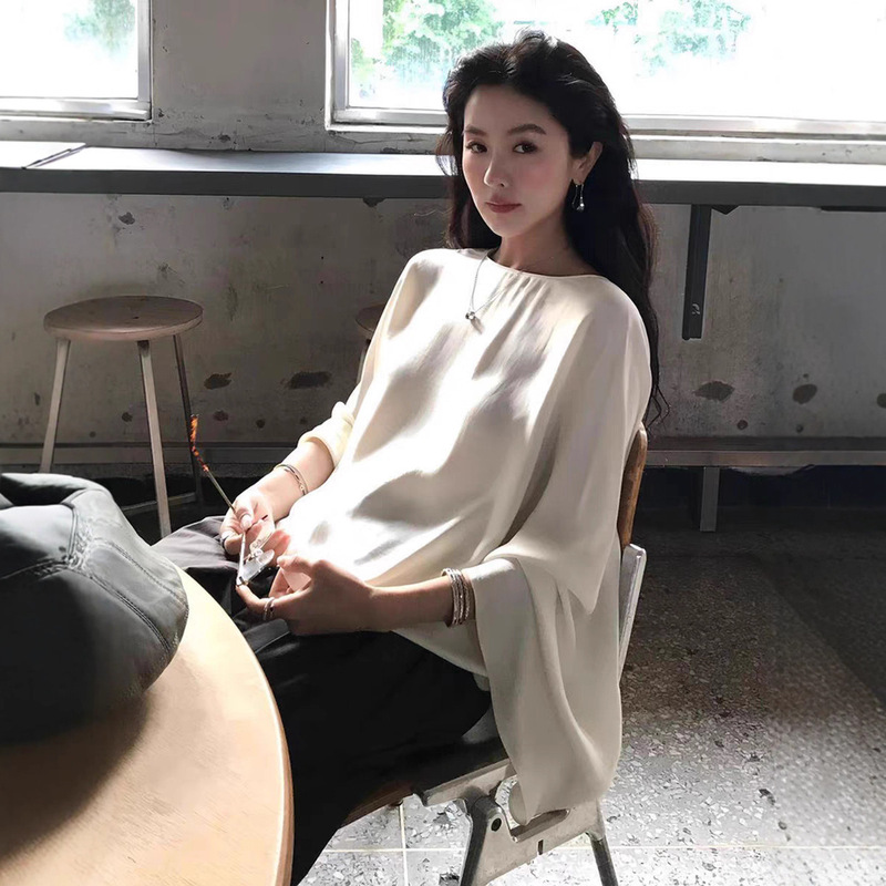 2025秋欧货轻奢高级感减龄洋气上衣法式小资小众白色蝙蝠袖衬衫女|undefined