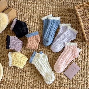 Coral Fleece Socks for Women, Autumn and Winter Short Tube Socks, Dotted Non-Slip Floor Socks, Home Plush Thickened Warm Sleep Socks