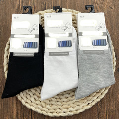 Four seasons men's mid-calf high-waist solid color black and white gray casual business breathable sweat-absorbent versatile cotton socks wholesale