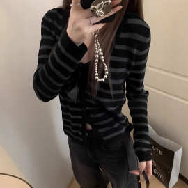 撞色条纹V领长袖毛衣针织开衫女2025早秋季新款修身外套薄款上衣