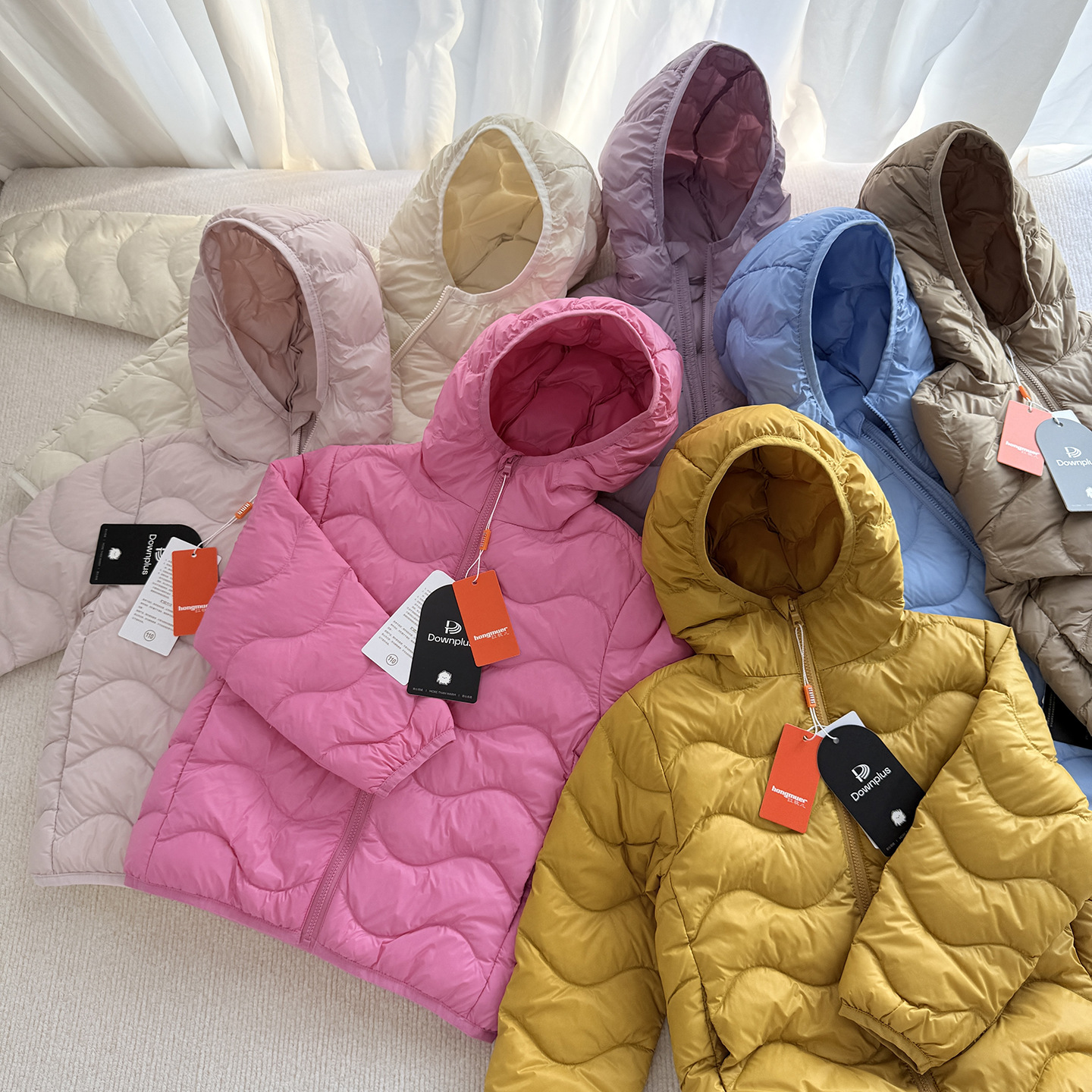 Children's light and thin winter down jacket