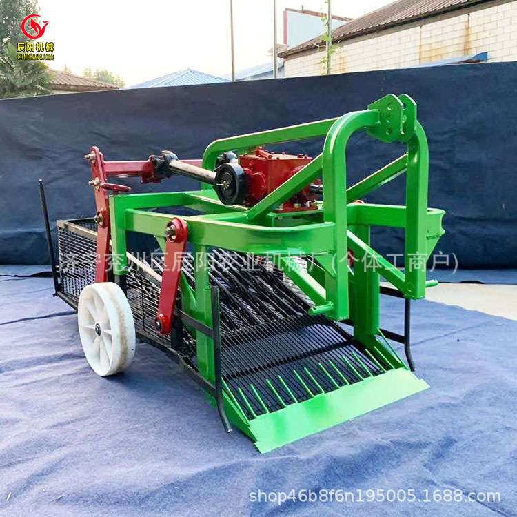 大邑县热销大型花生收获机起花生机 平地种置模式花生收获机